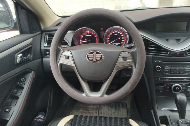 Used Bestune B70 2016 2.0L Automatic Luxury Model Steering Wheel