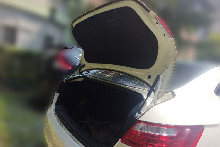 Used Bestune B70 2016 2.0L Automatic Luxury Model Trunk