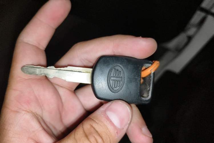 Used Bestune B70 2016 2.0L automatic Comfort trim level Vehicle Key