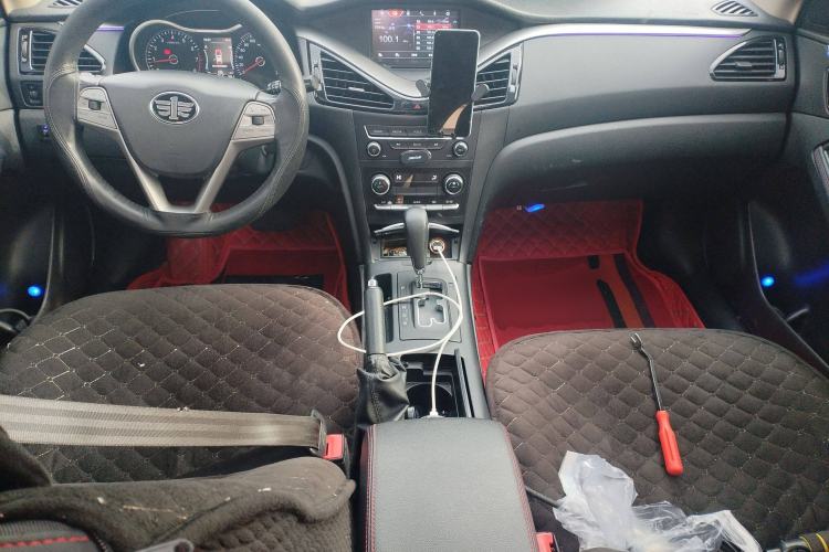 Used Bestune B70 2018 2.0L Automatic Connected Smart Edition Center Console