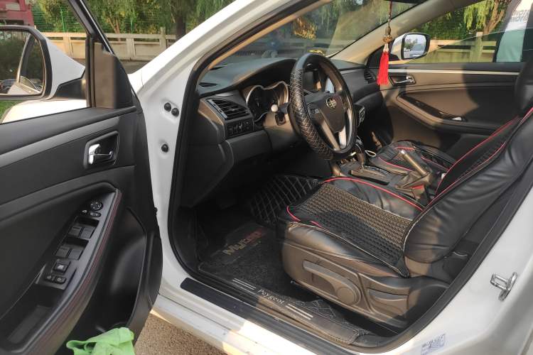 Used Bestune B70 2018 2.0L Automatic Connected Smart Edition Driver Seat