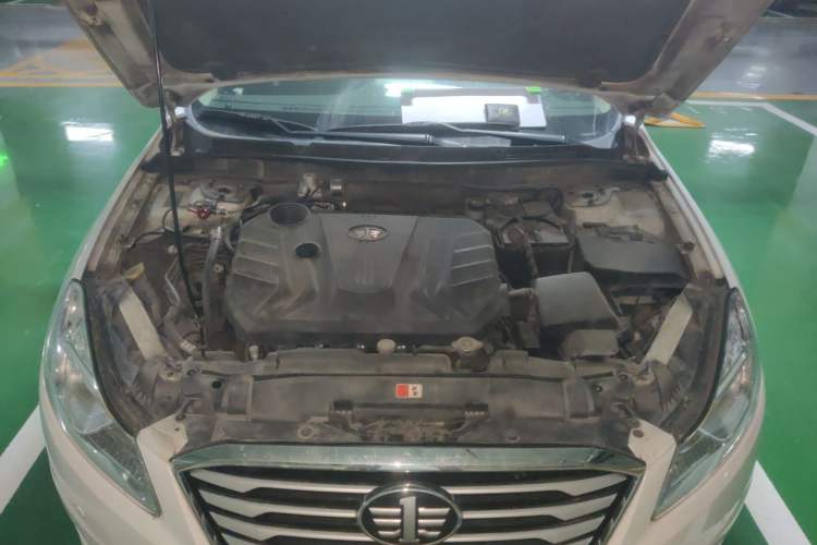 Used Bestune B70 2018 2.0L Automatic Connected Smart Edition Engine Bay