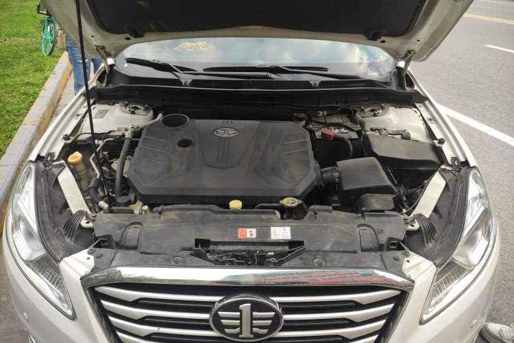Used Bestune B70 2018 2.0L Automatic Connected Smart Edition Engine Bay