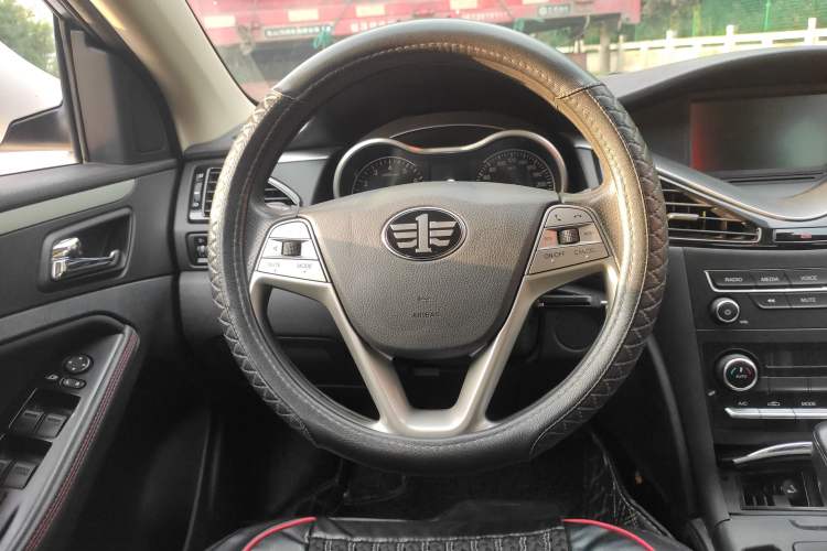 Used Bestune B70 2018 2.0L Automatic Connected Smart Edition Steering Wheel