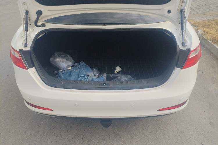 Used Bestune B70 2018 2.0L Automatic Connected Smart Edition Trunk