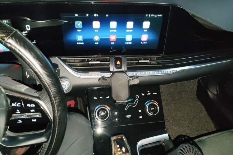 Used Bestune B70 2021 1.5T Automatic Premium Edition Audio And AC Panel