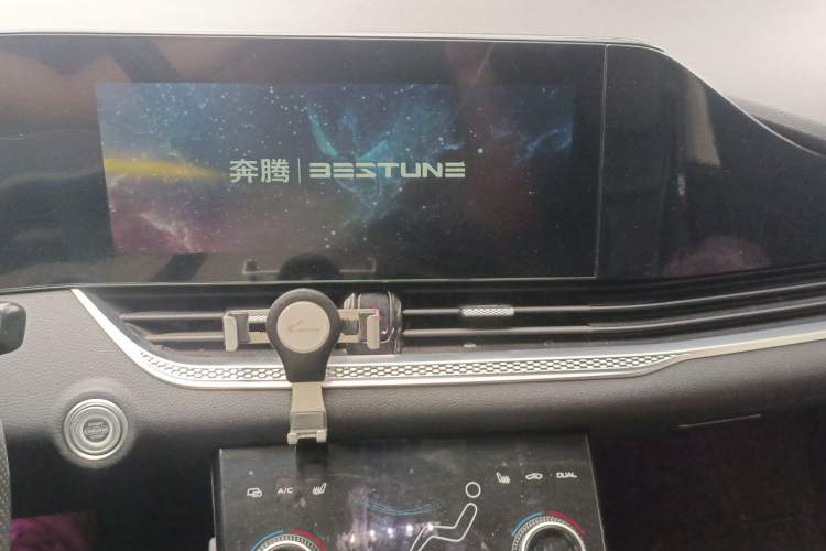 Used Bestune B70 2021 1.5T Automatic Premium Edition Audio And AC Panel