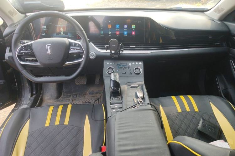 Used Bestune B70 2021 1.5T Automatic Premium Edition Center Console