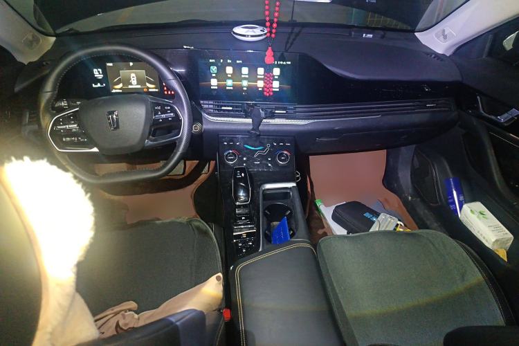 Used Bestune B70 2021 1.5T Automatic Enjoyment Model Center Console