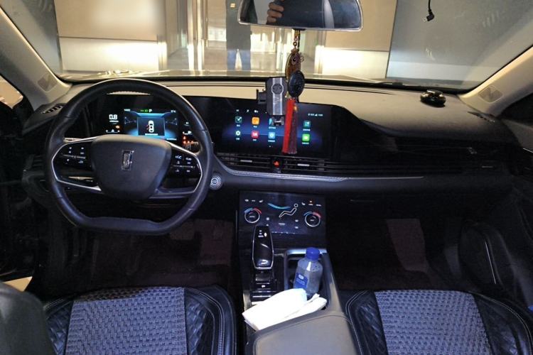 Used Bestune B70 2021 1.5T Automatic 15th Anniversary Edition Center Console