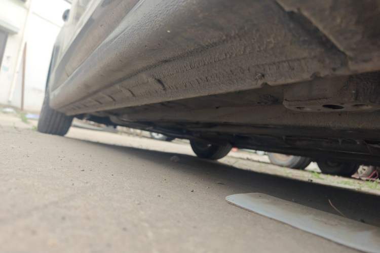 Used Bestune B70 2021 1.5T Automatic 15th Anniversary Edition Chassis Front Right