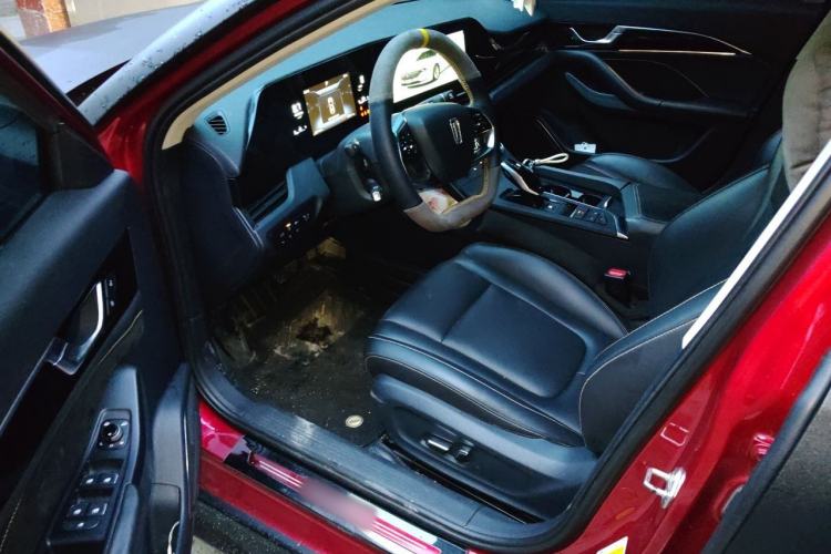 Used Bestune B70 2021 2.0T Automatic Enjoyment Version Driver Seat