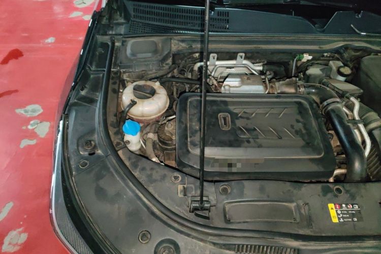 Used Bestune B70 2021 1.5T Automatic Premium Edition Engine Bay Right