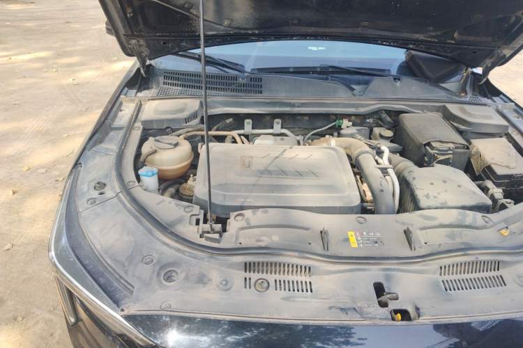 Used Bestune B70 2021 1.5T Automatic Premium Edition Engine Bay Right