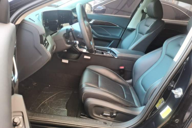 Used Bestune B70 2021 1.5T Automatic 15th Anniversary Edition Left Front Seat