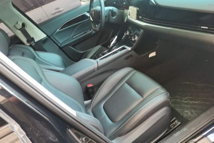 Used Bestune B70 2021 1.5T Automatic 15th Anniversary Edition Right Front Seat