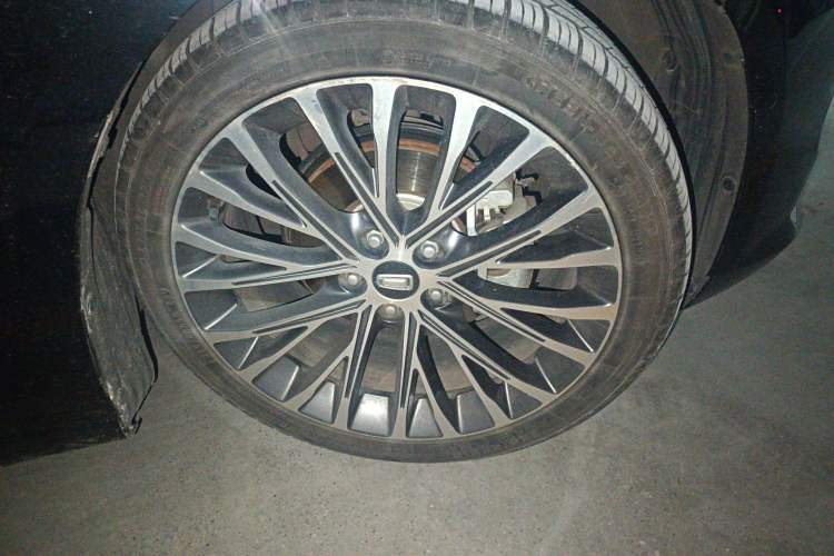 Used Bestune B70 2021 1.5T Automatic Enjoyment Model Right Front Wheel Hub
