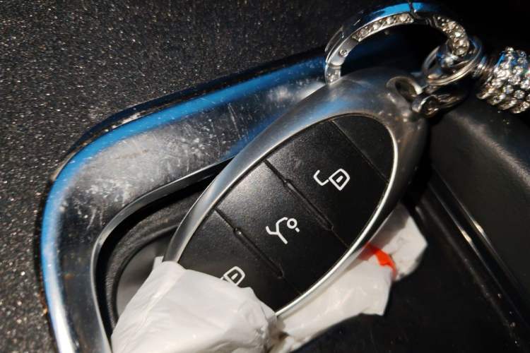 Used Bestune B70 2021 2.0T Automatic Enjoyment Version Vehicle Key