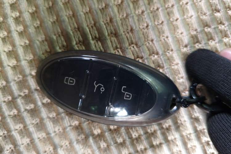 Used Bestune B70 2021 1.5T Automatic Premium Edition Vehicle Key