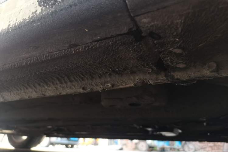 Used Bestune B70 2021 1.5T Automatic 15th Anniversary Edition Chassis Front Right