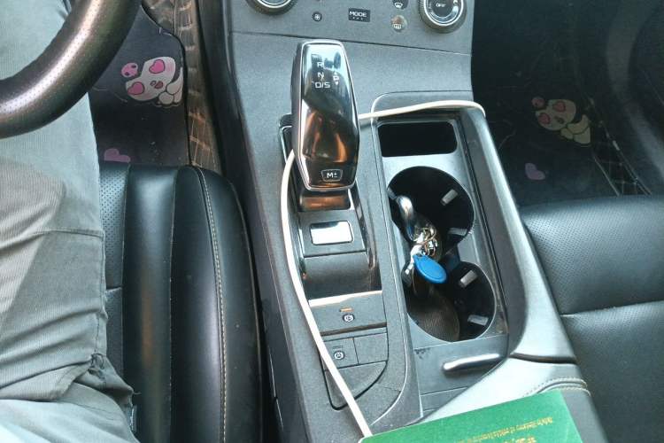 Used Bestune B70 2021 1.5T Automatic Premium Edition Gear Lever