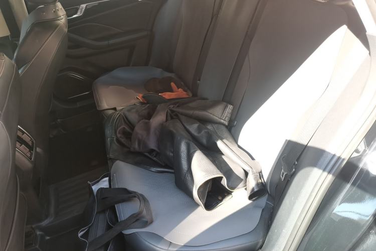 Used Bestune B70 2021 1.5T Automatic 15th Anniversary Edition Left Rear Seat