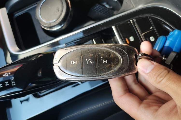 Used Bestune B70 2021 1.5T Automatic 15th Anniversary Edition Vehicle Key