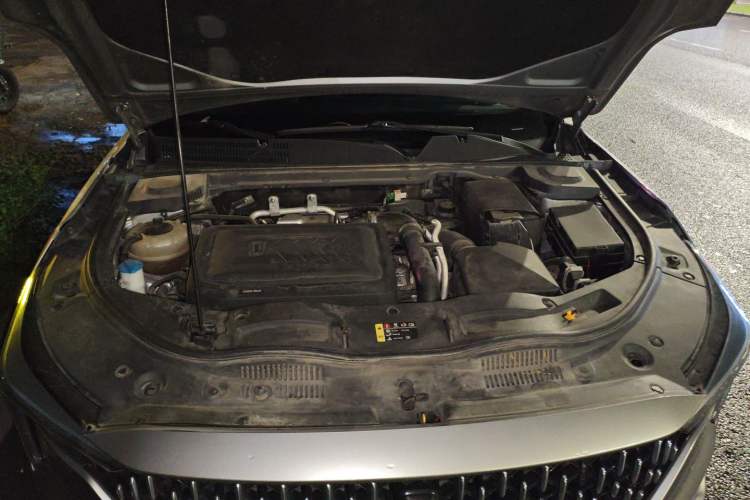 Used Bestune B70 2021 1.5T Automatic 15th Anniversary Edition Engine Bay