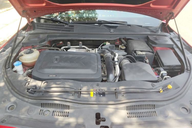 Used Bestune B70 2021 1.5T Automatic Premium Edition Engine Bay