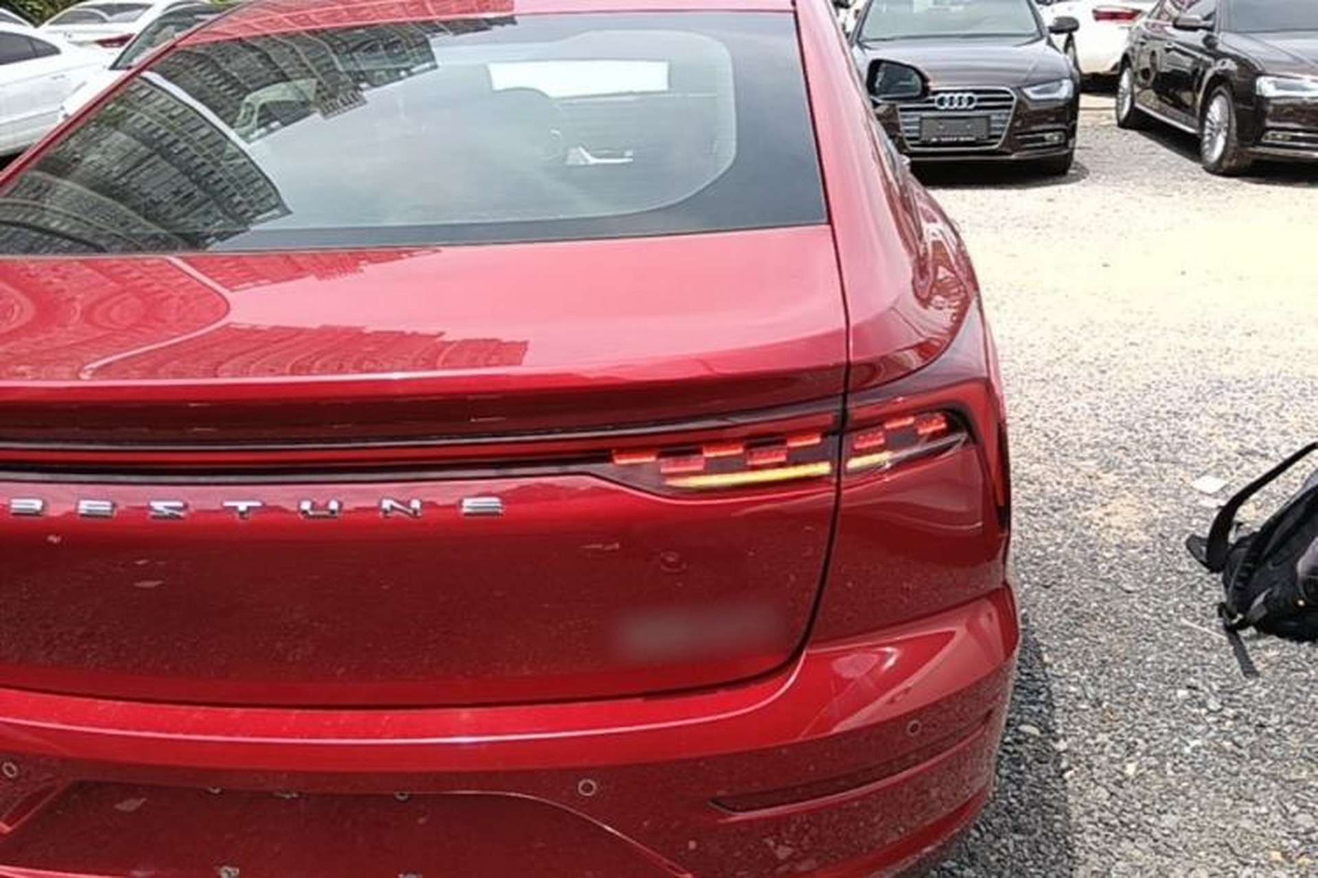Used Bestune B70 2021 1.5T Automatic Smart Enjoyment Edition Right Rear Taillight