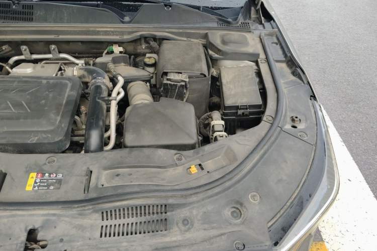Used Bestune B70 2021 1.5T Automatic Enjoyment Model Engine Bay Left