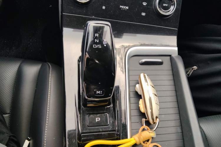 Used Bestune B70 2021 1.5T Automatic Enjoyment Model Gear Lever