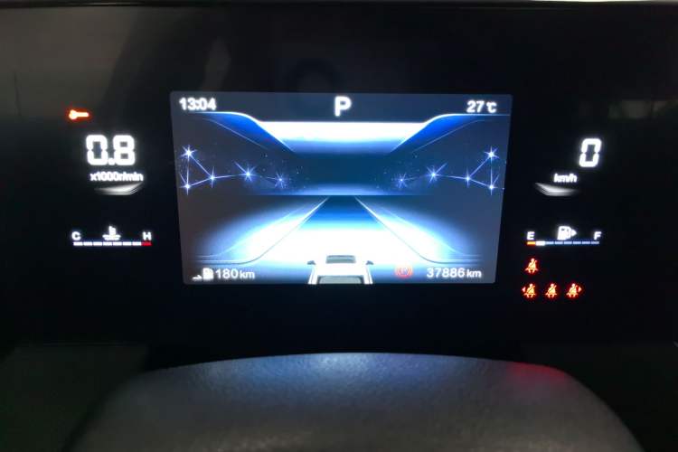 Used Bestune B70 2021 1.5T Automatic 15th Anniversary Edition Odometer Close Up