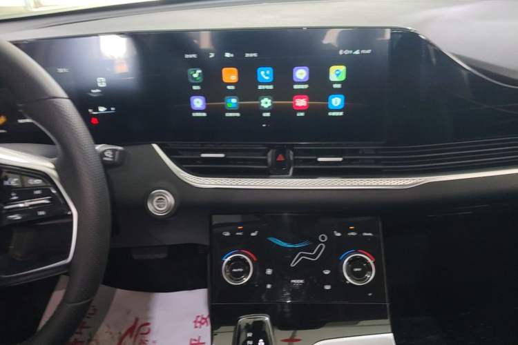 Used Bestune B70 2021 1.5T Automatic Premium Edition Audio And AC Panel