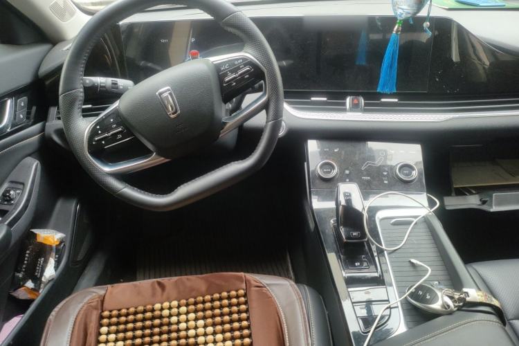 Used Bestune B70 2021 1.5T Automatic 15th Anniversary Edition Center Console
