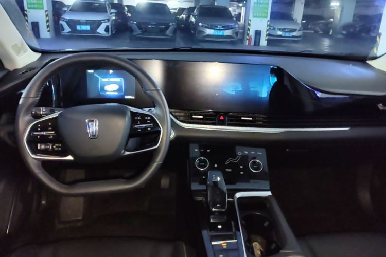 Used Bestune B70 2021 1.5T Automatic 15th Anniversary Edition Center Console