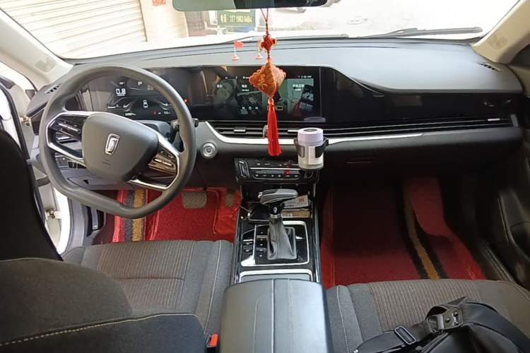 Used Bestune B70 2021 1.5T Automatic Enjoyment Model Center Console