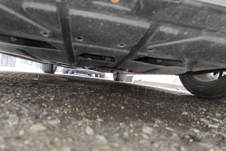 Used Bestune B70 2021 1.5T Automatic 15th Anniversary Edition Chassis Front