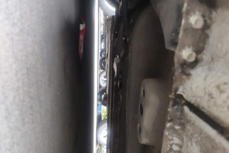 Used Bestune B70 2021 1.5T Automatic 15th Anniversary Edition Chassis Front Left
