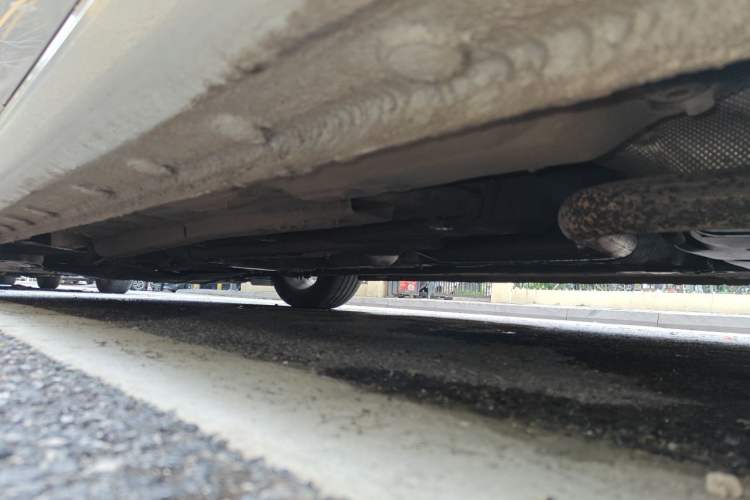 Used Bestune B70 2021 1.5T Automatic 15th Anniversary Edition Chassis Rear Left