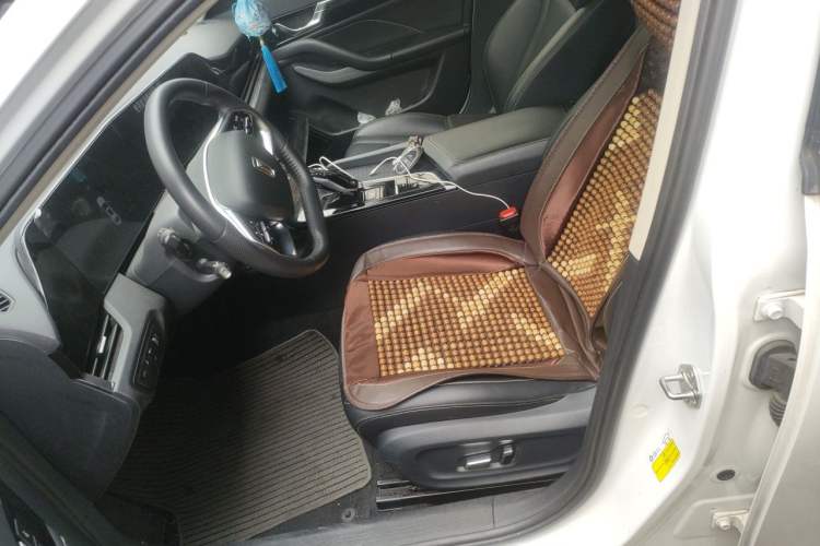 Used Bestune B70 2021 1.5T Automatic 15th Anniversary Edition Driver Seat
