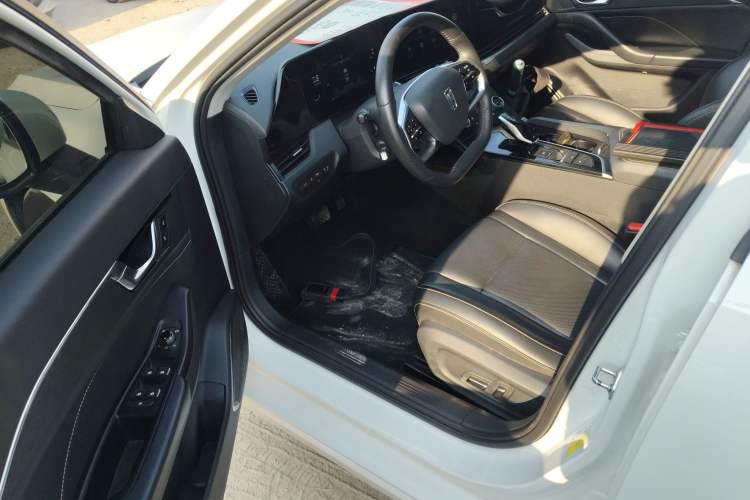 Used Bestune B70 2021 1.5T Automatic 15th Anniversary Edition Driver Seat
