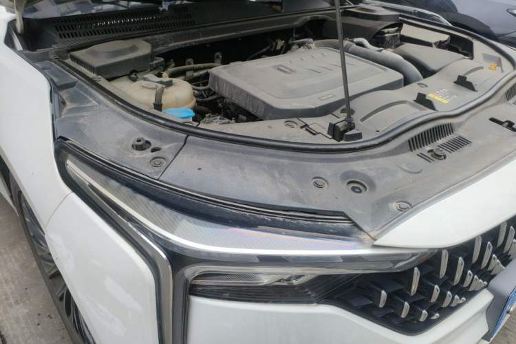 Used Bestune B70 2021 1.5T Automatic 15th Anniversary Edition Engine Bay Right