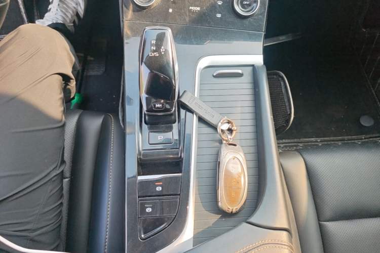 Used Bestune B70 2021 1.5T Automatic Premium Edition Gear Lever