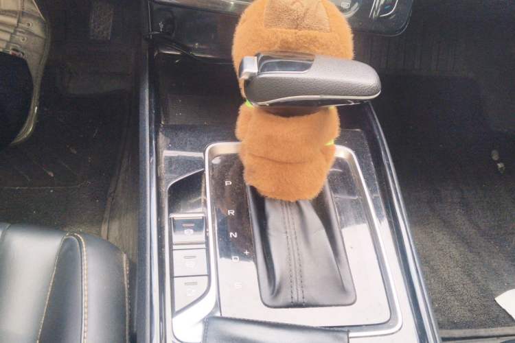 Used Bestune B70 2021 1.5T Automatic Smart Enjoyment Edition Gear Lever