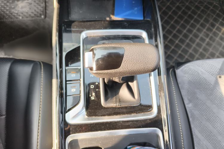 Used Bestune B70 2021 1.5T Automatic Enjoyment Model Gear Lever