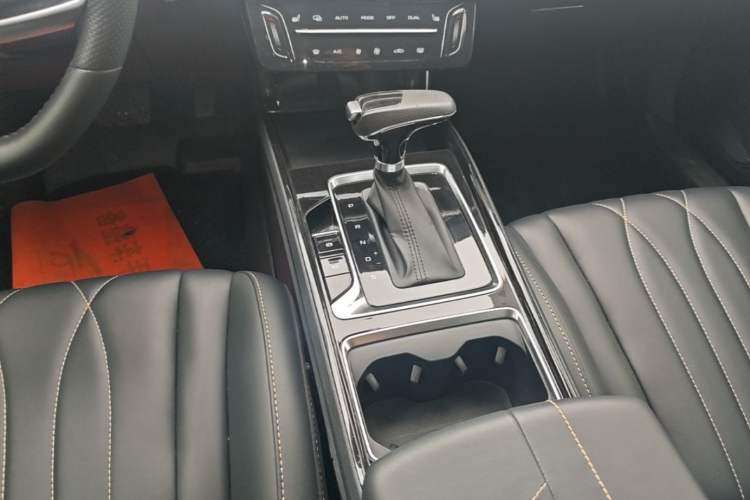 Used Bestune B70 2021 1.5T Automatic Premium Edition Gear Lever