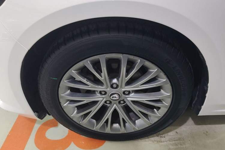 Used Bestune B70 2021 1.5T Automatic Premium Edition Left Front Wheel Hub