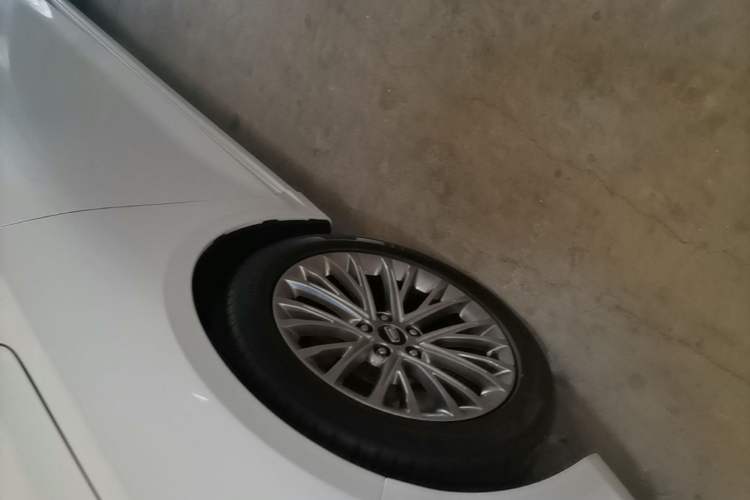 Used Bestune B70 2021 1.5T Automatic Enjoyment Model Left Front Wheel Hub