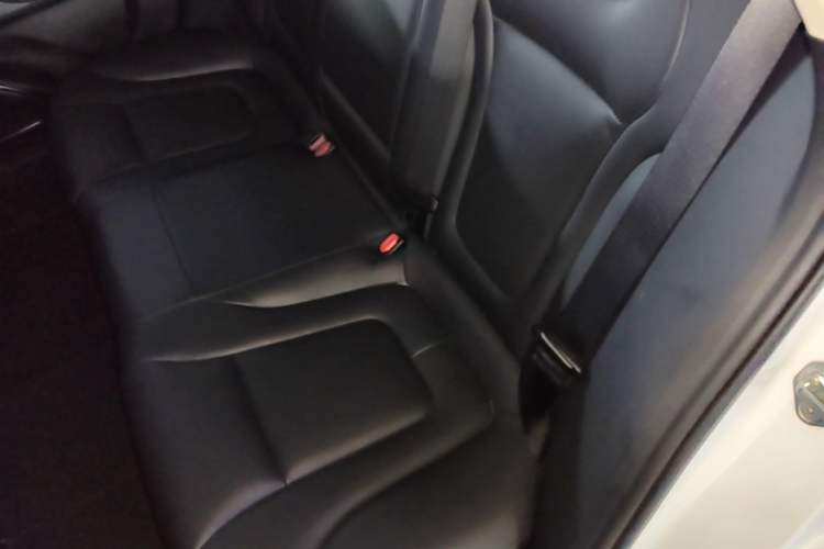 Used Bestune B70 2021 1.5T Automatic 15th Anniversary Edition Left Rear Seat